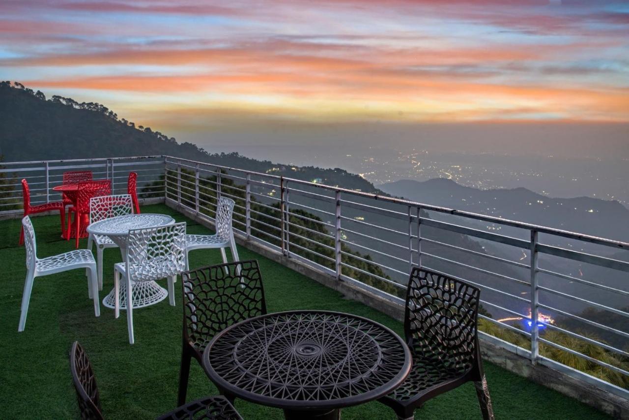Urban Wave 2Bed Rooms By The North Edge Kasauli Exteriér fotografie